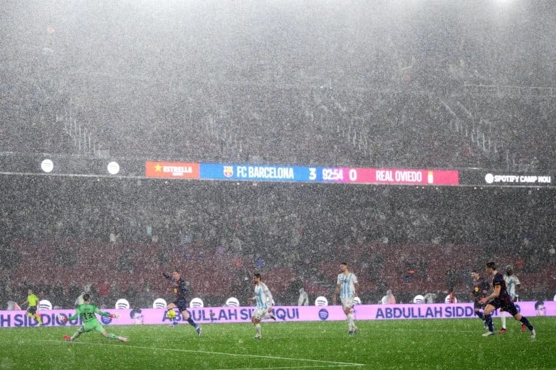 Scandale au Camp Nou : Les Fuites d&rsquo;Eau Révèlent des Fissures Post-Rénovation