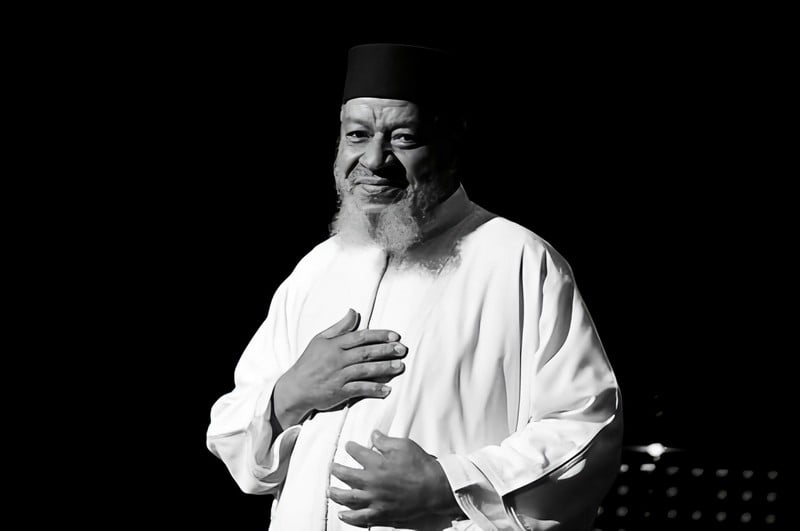 Abdelhadi Belkhayat : L’Héritage Musical Intemporel d’une Légende de la Chanson Marocaine