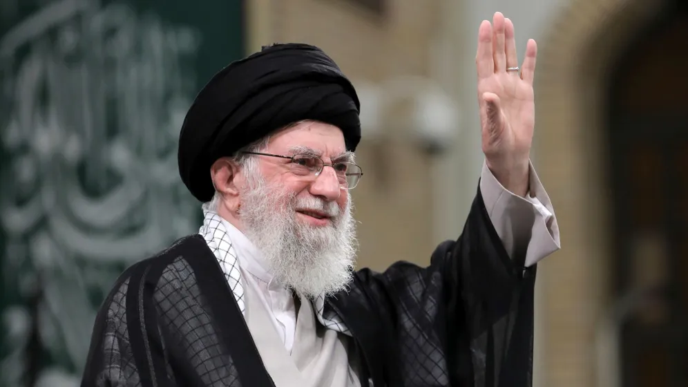 L’Iran confirme la mort du guide suprême Ali Khamenei suite aux frappes israélo-américaines