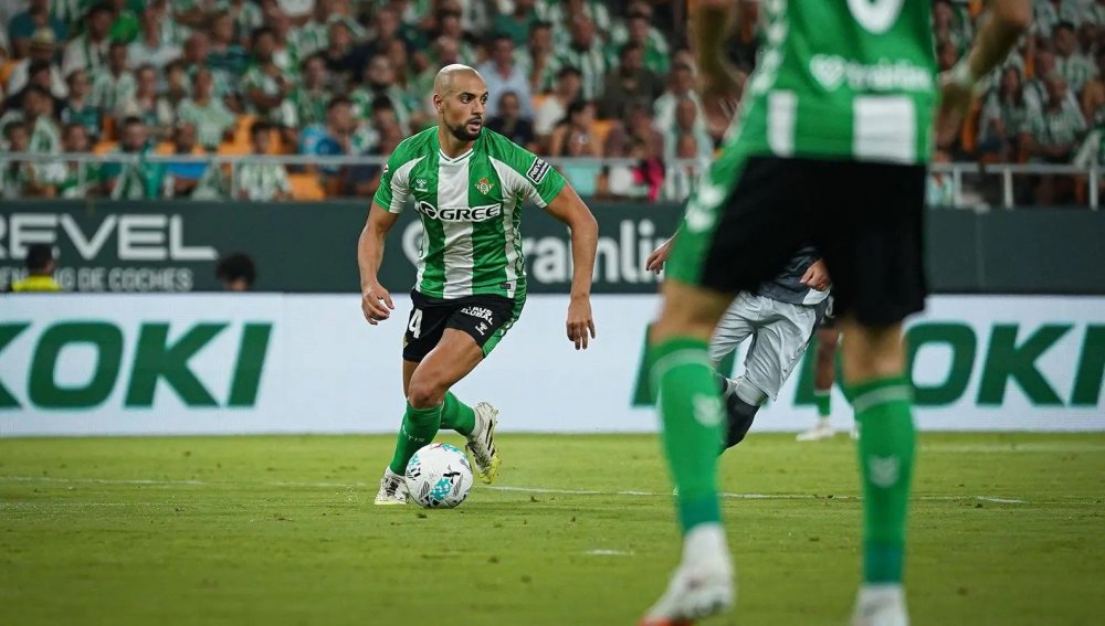 Sofyan Amrabat reprend l&rsquo;entraînement avec le Real Betis