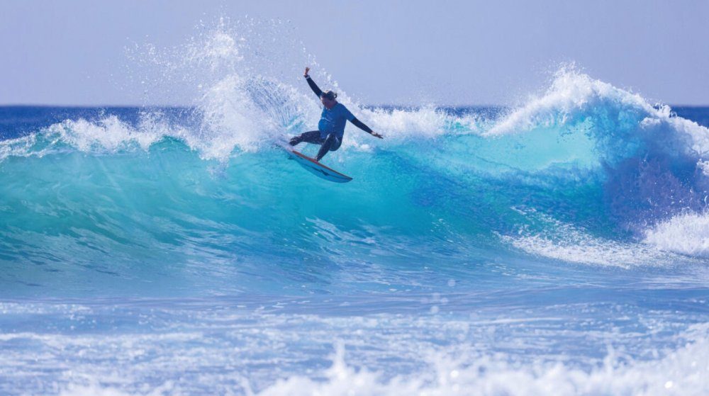 Pro Taghazout Bay : l&rsquo;entrée des têtes de série accélère la compétition à Anza