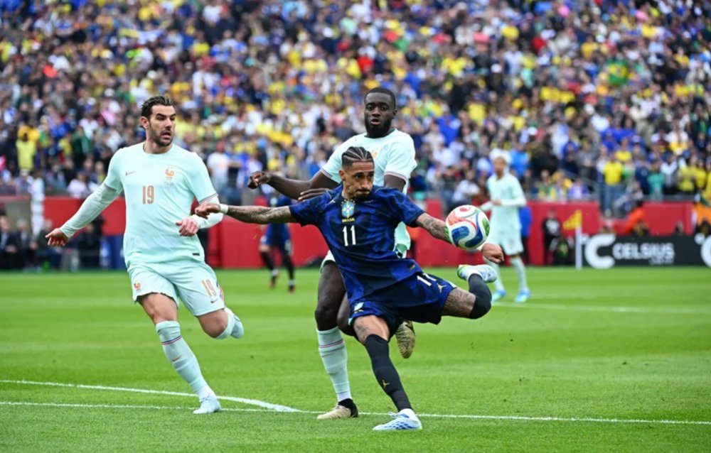 France-Brésil : Une défaite riche d&rsquo;enseignements pour le ministre marocain de la Justice, Mohamed Ouahbi