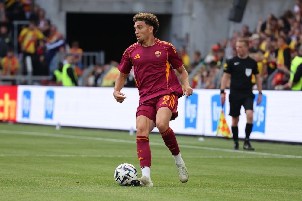 Mercato : Neil El Aynaoui envisage un départ prématuré de l&rsquo;AS Rome