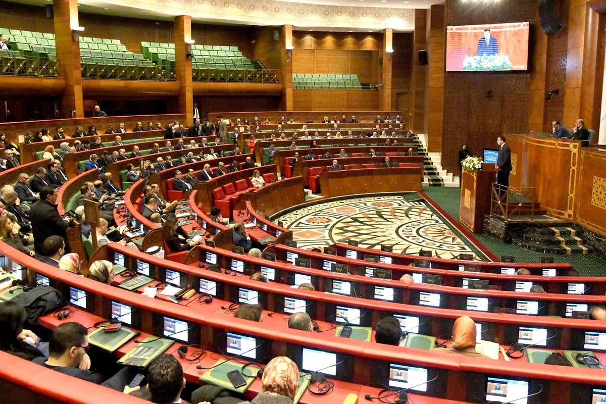 Débat sur l&rsquo;heure GMT+1 : des parlementaires demandent une étude approfondie du CESE