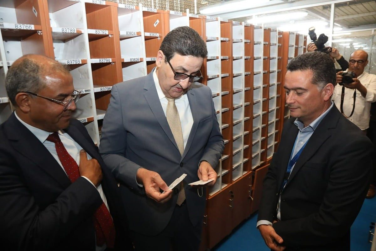 Modernisation du tri et de la distribution des permis de conduire et des cartes grises au Maroc