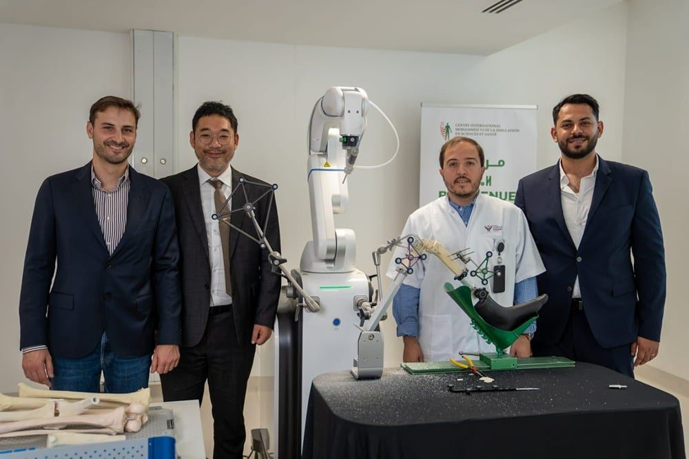 Première démonstration de chirurgie robotique orthopédique au Maroc