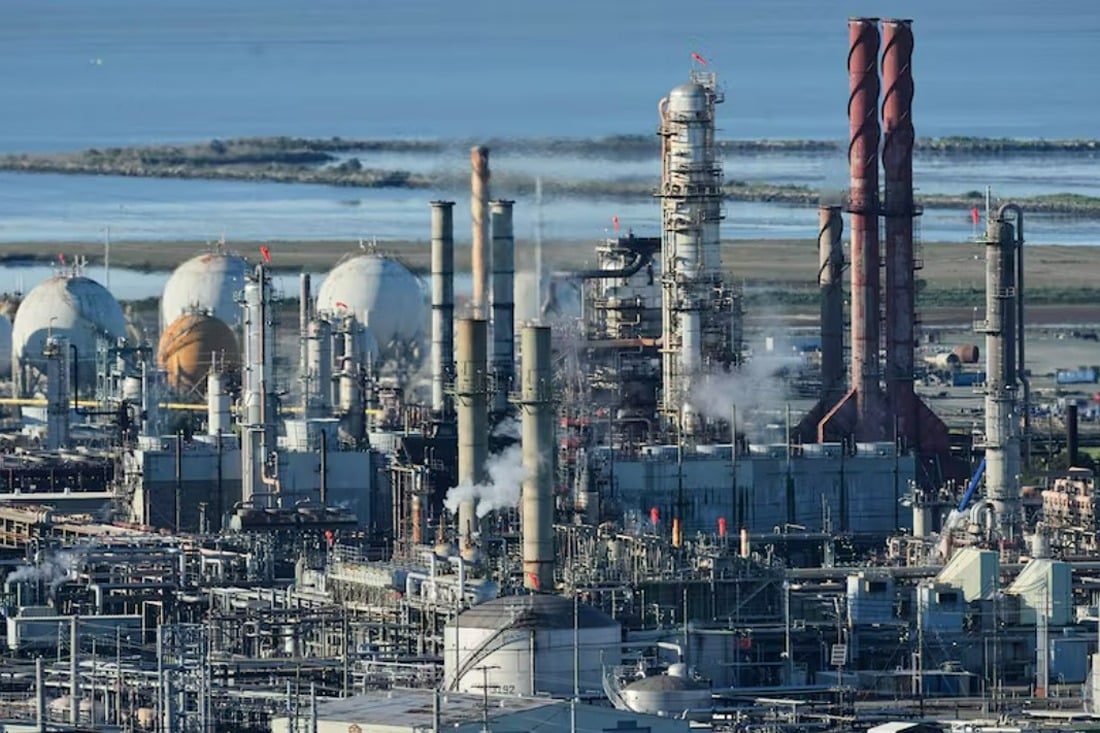 Bruxelles rassure sur les réserves de kérosène face aux tensions au Moyen-Orient