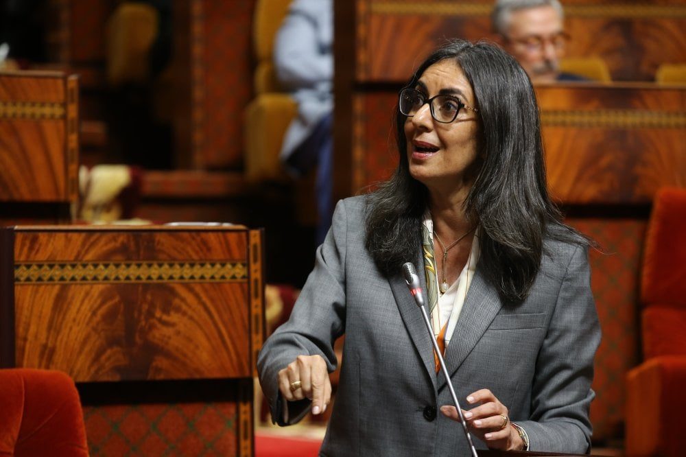Délais de paiement dans le secteur public marocain : 23 jours en moyenne selon Nadia Fettah