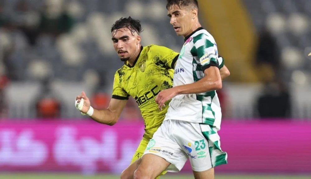 Botola Pro : le MAS et le Raja s’affrontent au sommet, le Wydad sous pression