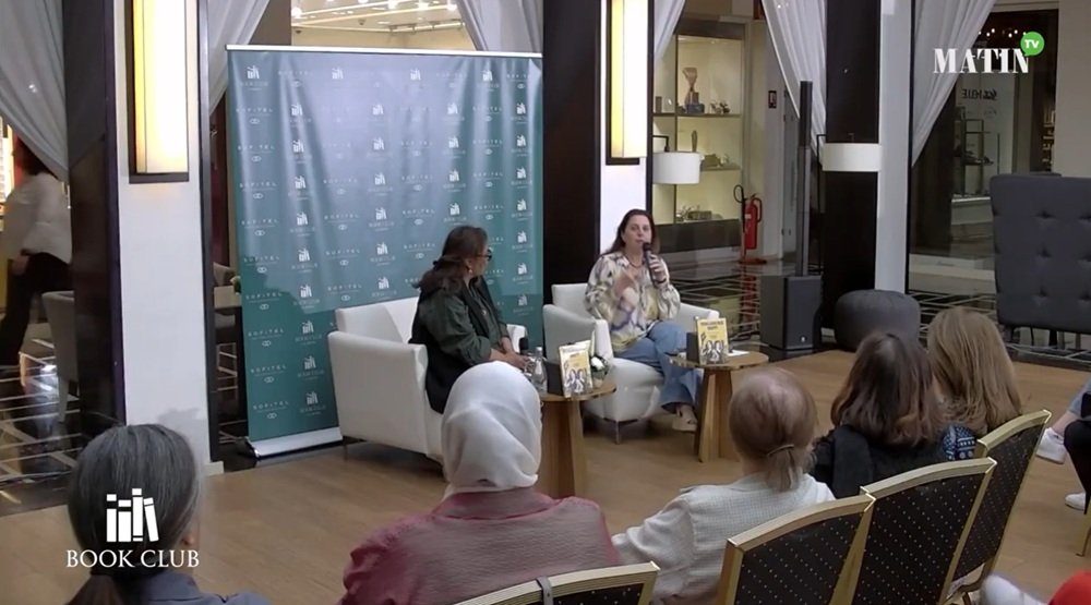 Ghizlaine Chraibi aborde la ménopause sans tabou lors d’une rencontre du Book Club à Casablanca