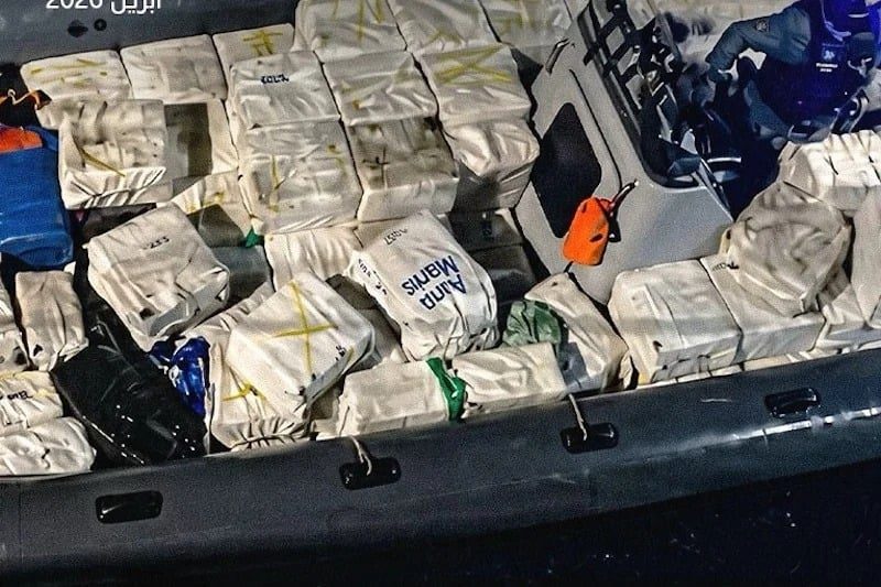Saisie record de 11 tonnes de cocaïne dans l’Atlantique : un coup dur porté aux réseaux transatlantiques