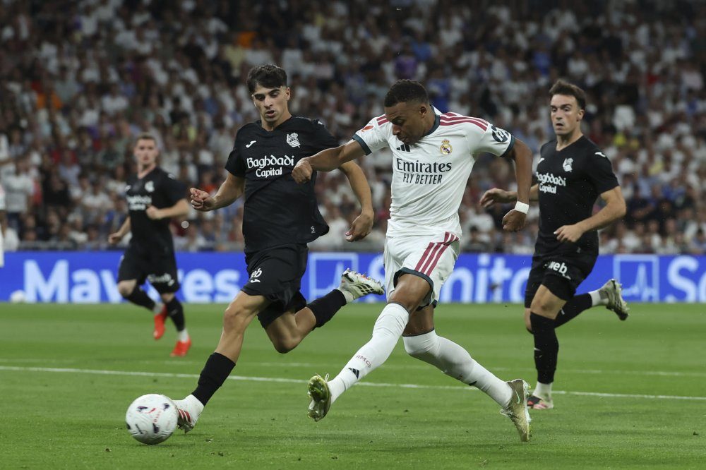 Le Real Madrid domine la Real Sociedad 4-1 et s’empare de la tête de la Liga