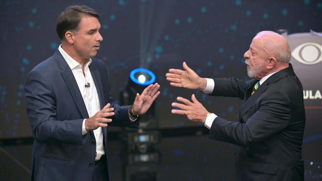 Brésil : Lula et Flavio Bolsonaro intensifient leur campagne à la veille d&rsquo;un second tour indécis
